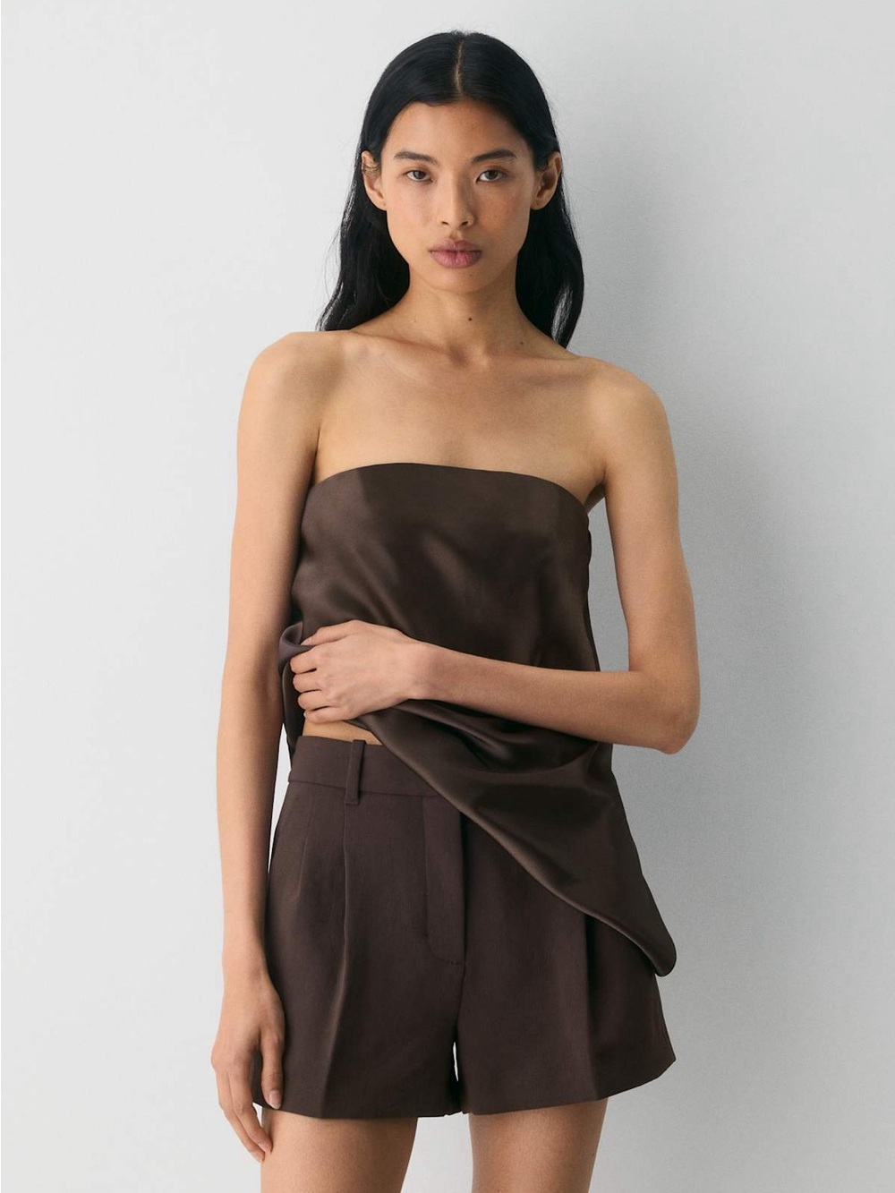 nwot Aritzia The Effortless Short™ Mini - Crepette™ 00 rich mocha brown 3”
